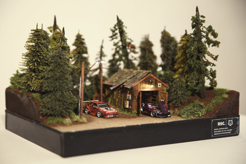 Woodshed Garage - 1 of 1 Diorama