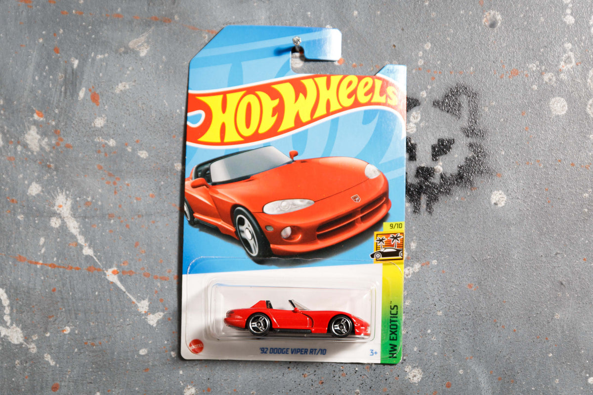 Hot Wheels Dodge 92 Viper rt/10 Red ML- B1
