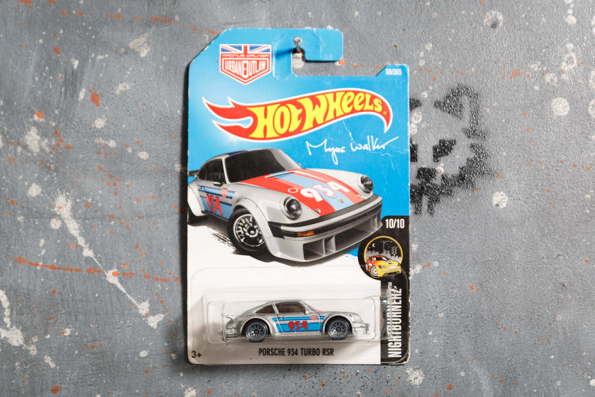 Hot Wheels Porsche 934 t rsr Silver ML- C1