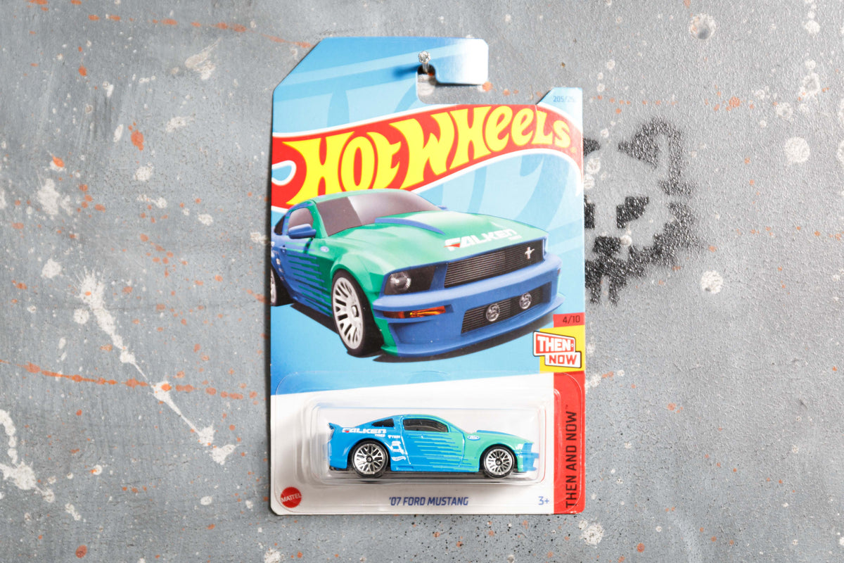 Hot Wheels Mustang 07 mustang Green blue ML- C1